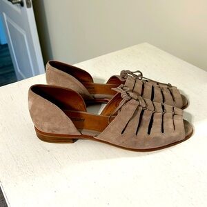 Jeffrey Campbell Women’s Lucca Sandals / Size 10 / Tan (Taupe) / Good Condition